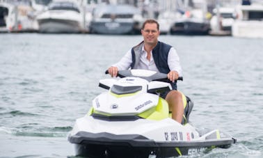 Aventures guidées sur l'île en jetski (PWC) - Journée complète