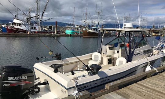 Guided Salmon Fishing Trip on 24' Grady White Center Console in Comox