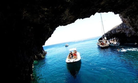 Excursion en bateau Maestral 650 Zodiac en Dalmatie, Croatie