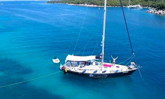 Crewed sailing boat rental from Salento or Corfù