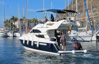 Beautiful Motor Yacht Rental In Gran Canaria, Spain