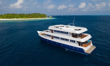 Aventure de plongée ultime avec Power Mega Yacht aux Maldives !