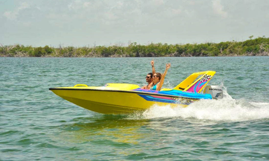 mini speed boat rental cancun