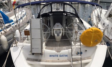 Jeanneau Sun Odyssey 39i in Barcelona (by hour, half day, full day or week)