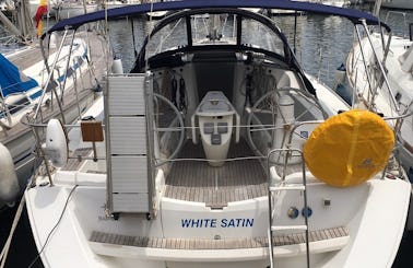 Jeanneau Sun Odyssey 39i in Barcelona (by hour, half day, full day or week)