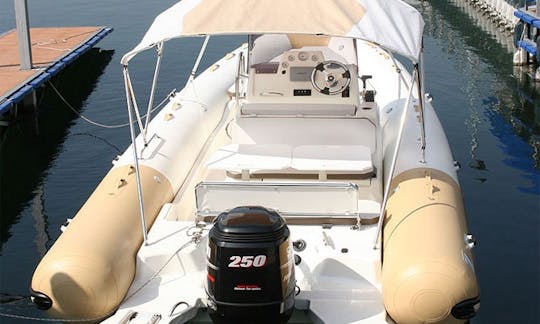 Zodiac Club 750 RIB de edición limitada en alquiler en Biograd na Moru