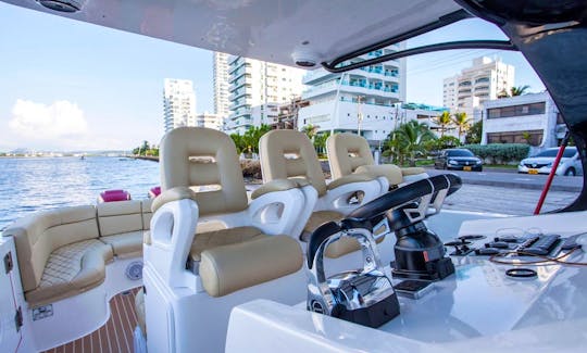 39ft Luxury Center Console in Cartagena, Colombia
