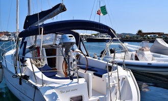 'Non Può Essere' Oceanis 323 Charter & Trips in Carloforte