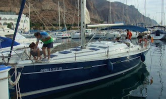 Beneteau 39 Sailing Yacht for 11 People in Aguadulce, Spain