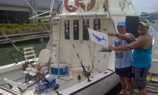 36ft Crusader Sportfisherman Yacht Charter In Oranjestad, Aruba