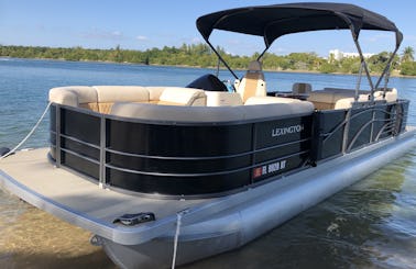 Brand New Luxury Pontoon Perfect For The Bay (Captain mandatory)