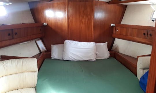 51' Jeanneau Sailing Yacht Charter with Captain in Guna Yala Comarca