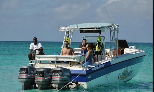 Aventuras de barco a motor e carta de pesca em Nassau, Bahamas, para 15 pessoas!