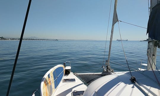 ¡Catamarán de vela de 38 pies para fiestas/eventos en Long Beach! DÍAS DE SEMANA CON DESCUENTO