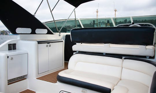 Most popular boat in Seattle ,see our Reviews!