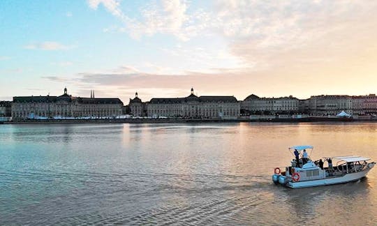 Party Boat Rental in Bordeaux Nouvelle, France For 12 Person!