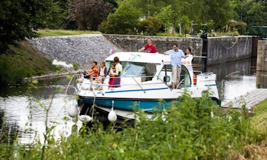 Bateau fluvial pour explorer l'Anjou (4/7 personnes)