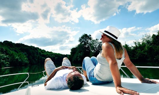 Canal Boat to explore Anjou (6/10 persons)