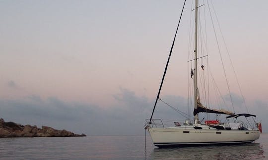 Beneteau Oceanis 390 Cruising Monohull Charter for 6 People in Ta' Xbiex, Malta