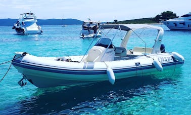 Explore Dalmatian Coast with Alson Flash 750 RIB