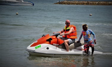 Alquila una Yamaha Waverunner de 2 plazas en la playa de Tanjung Benoa, Indonesia