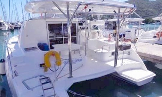 Amazing 2011 Sunsail 384 Cruising Catamaran Rental in Tema'e, French Polynesia