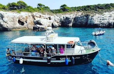Motor boat Coastworker 30 in Pula,Istria,Croatia
