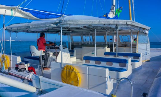 80 Persons 75' Cruising Catamaran in Cancún, Mexico For Charter