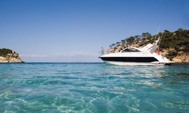 Luxury Fairline Targa 34 Motor Yacht Rental in Lagos, Faro