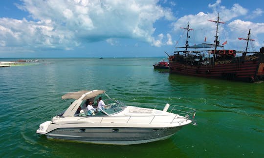 Cancun Rent a Yacht Monterrey