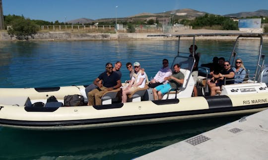 Alquile un RIB de 31 pies o para 10 personas con Skipper en Split, Croacia