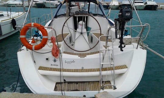 Sailing yacht jeanneau Sun odyassey 36