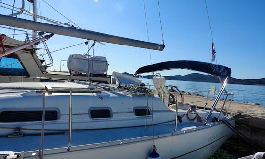 Beneteau Oceanis 323 Clipper Despina Cruising Monohull Biograd na Moru, Croatia