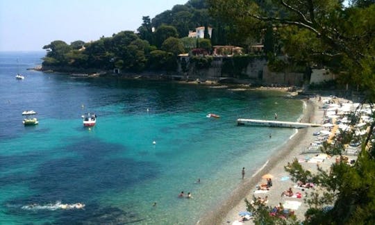 Charter 40' Princess V40 Motor Yacht In Beaulieu-sur-Mer, France