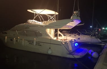 Motorboat Azymut 46 Fly Motor Yacht for rent in Skiathos new port