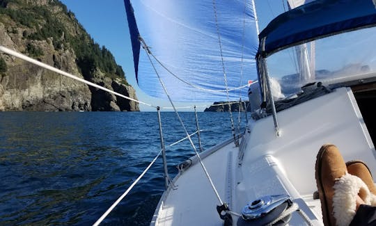 Hunter 29' Sailing Charter! Discover Alaska