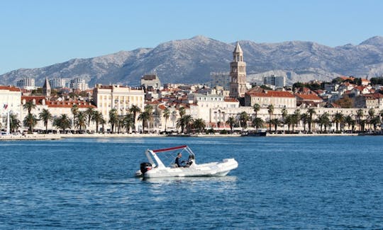 Alquila un Wav Topline 650 RIB para 8 personas en Split, Condado de Split-Dalmacia