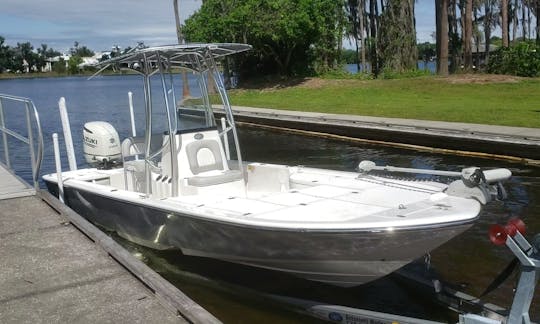 Location de bateaux à console centrale Sea Born FX24 à Windermere, en Floride