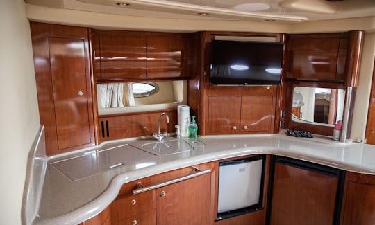 Miami Yacht Rental 45' Miami Beach