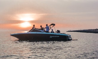 Premium Sunset 17:30 to 21h30 (4h) - Mastercraft X55S Boat