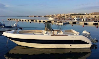 Italmar 20 Center Console Boat Rental for 8 People in Cannigione, Italy