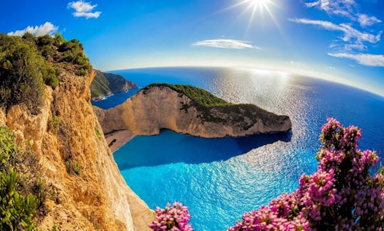 @Shiprewreck Beach, Navagio