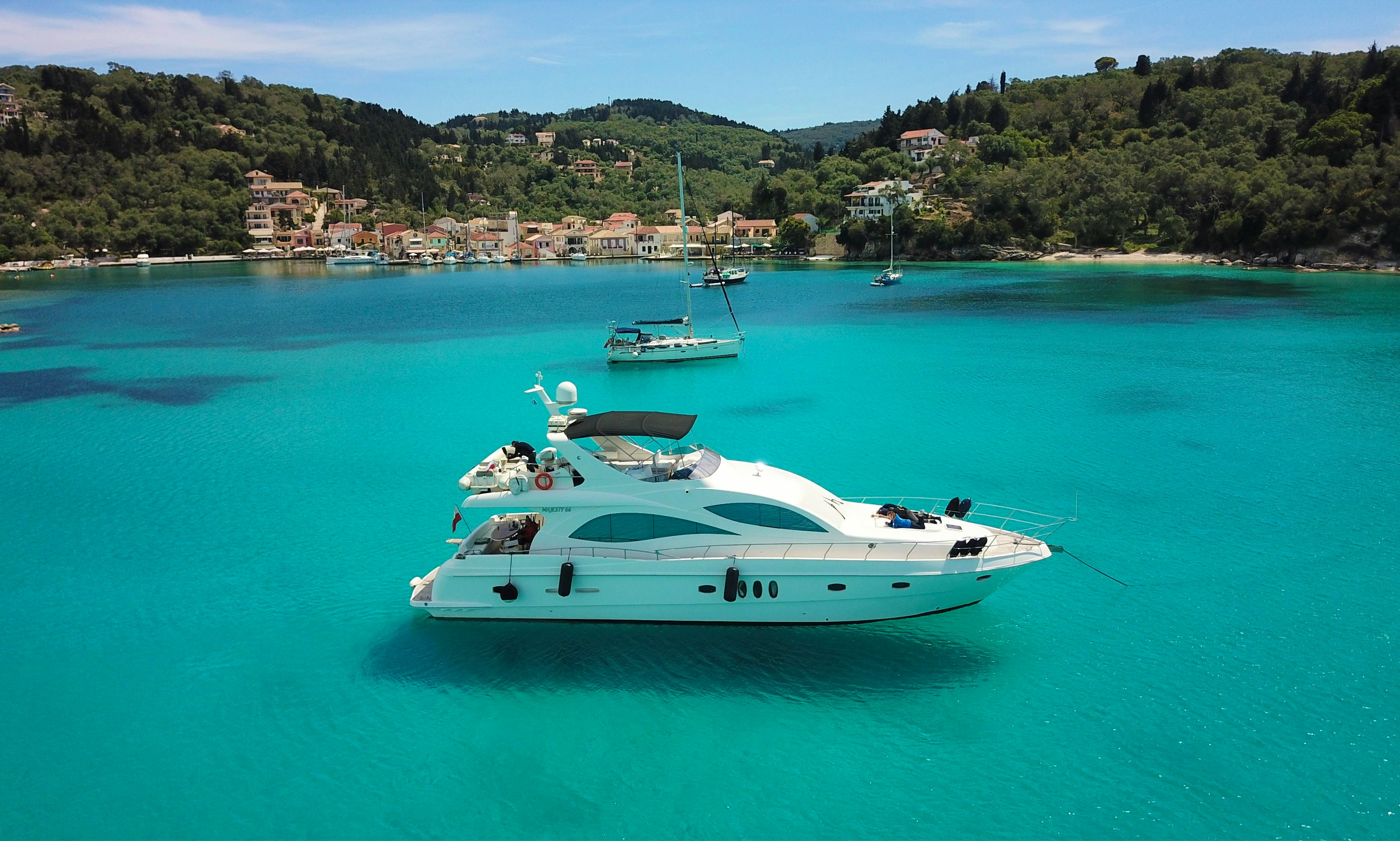 rent a yacht greece price