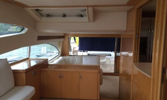 Alquile el yate a motor Ferretti 70 en Angra dos Reis, Río de Janeiro