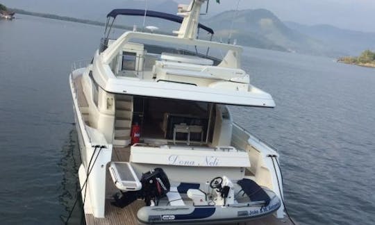 Alquile el yate a motor Ferretti 70 en Angra dos Reis, Río de Janeiro