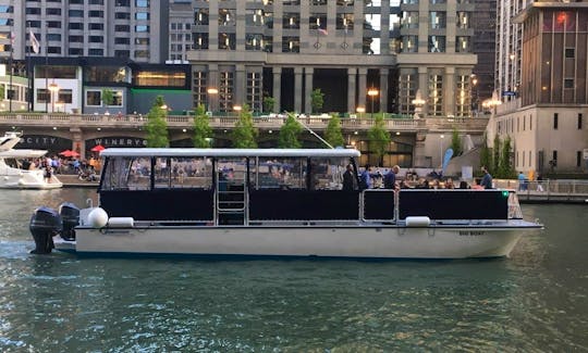 BIGBOAT rental in Chicago - 13 to 36 passengers