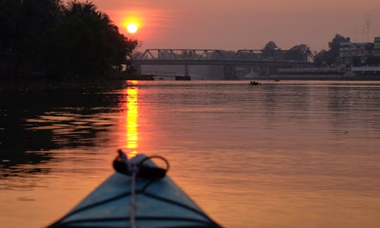 Mornings kayaking with sun rising ^^