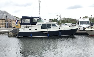 Alquiler de veleros a motor Veha Cruiser 1100 en IJsselstein, Utrecht