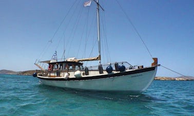 "Argonaftis" Traditional Handmade Wooden Boat