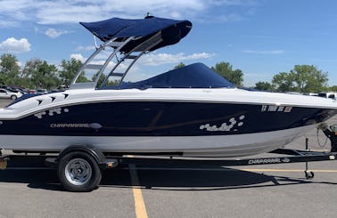 20ft Wakeboard Boat with Tower excellent shape